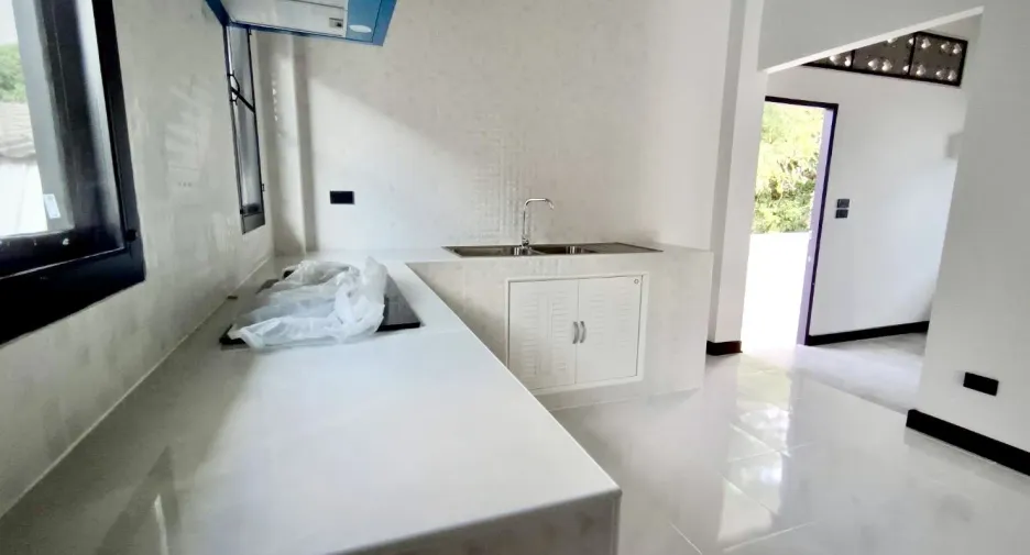Casa en venta y en alquiler de 2 habitaciones en San Kamphaeng, Chiang Mai