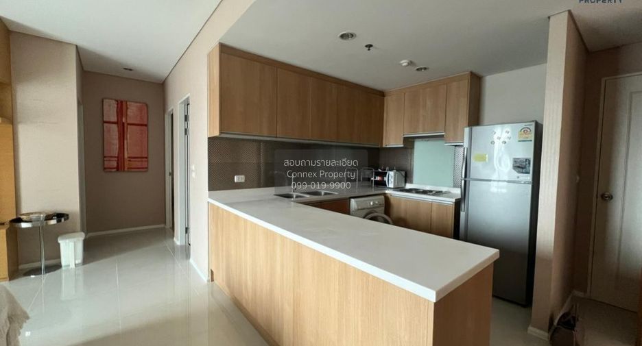 For rent 2 bedrooms condo in Watthana, Bangkok