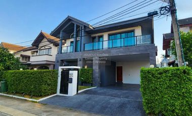 For rent 4 bedrooms house in Mueang Nonthaburi, Nonthaburi