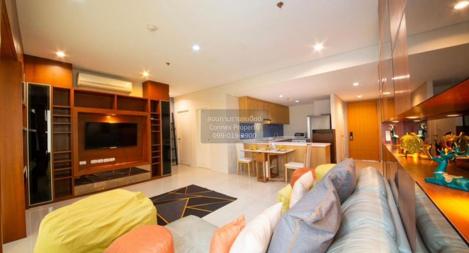 For rent 2 bedrooms condo in Watthana, Bangkok