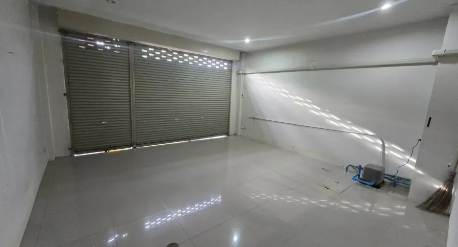 Gewerbefläche zur Miete mit 4 Zimmer in Hua Hin, Prachuap Khiri Khan