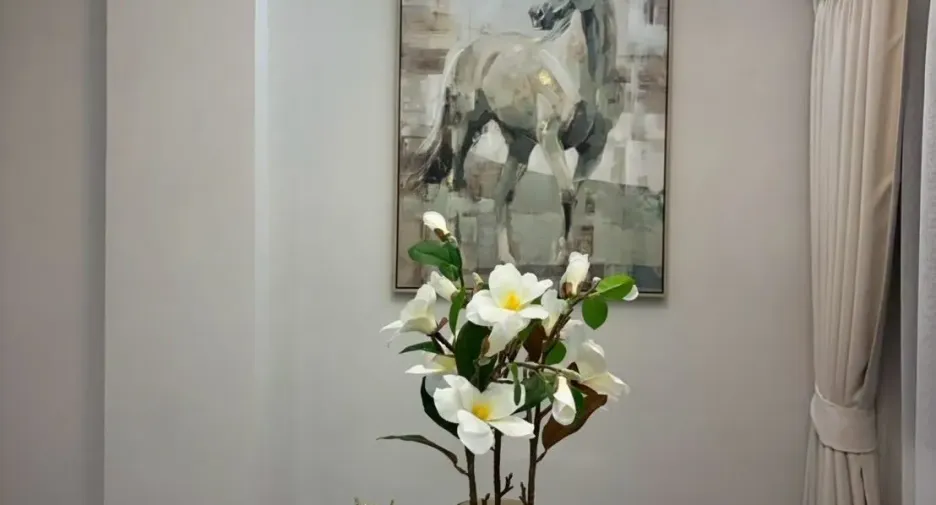 For rent 4 bedrooms townhouse in Huai Khwang, Bangkok