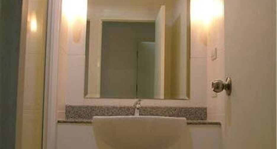 For rent 3 ベッドルーム condo in Watthana, Bangkok