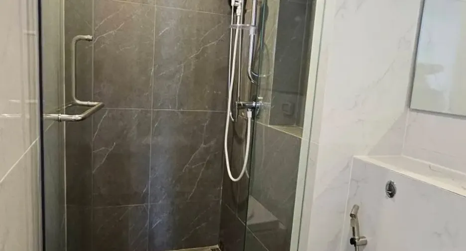 For rent 1 bed condo in Bang Kapi, Bangkok