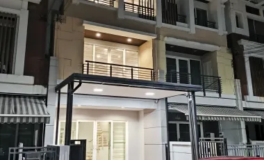 À louer 3 chambres maison à Wang Thonglang, Bangkok