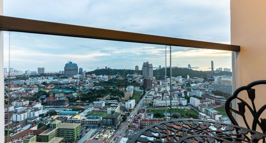Condo en venta de 2 habitaciones en South Pattaya, Pattaya