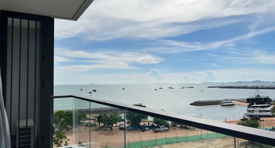 Condo en alquiler de 2 habitaciones en Sattahip, Chonburi