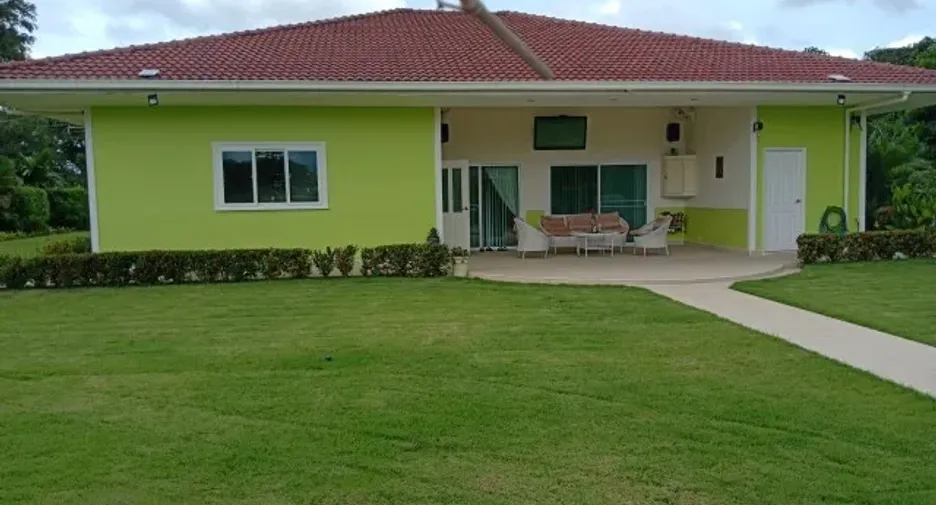出售 3 卧室 独立屋 在 Lam Plai Mat, Buri Ram
