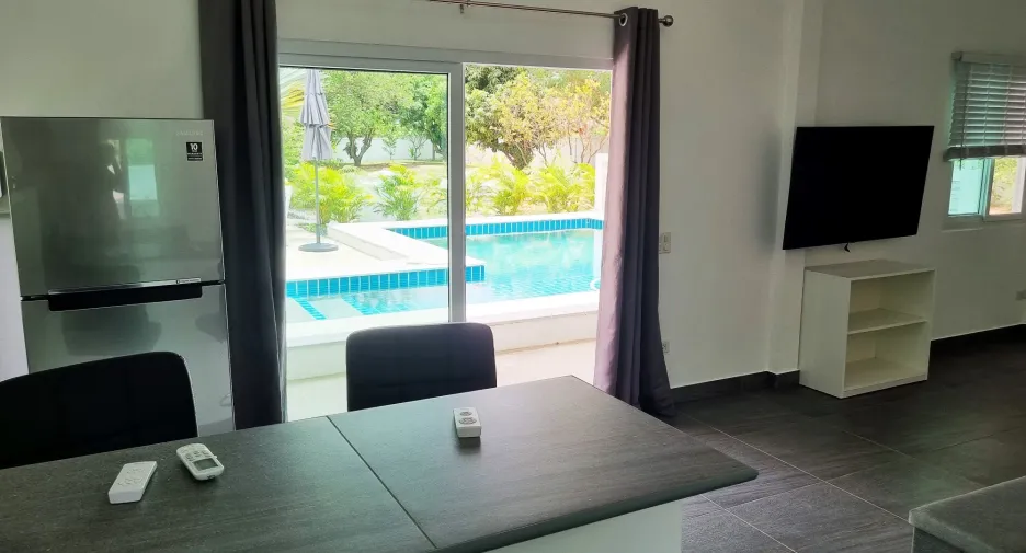 Casa en venta de 5 habitaciones en Lam Plai Mat, Buriram