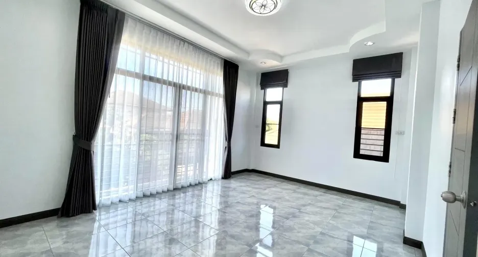 出售 3 卧室 独立屋 在 Mueang Lampang, Lampang