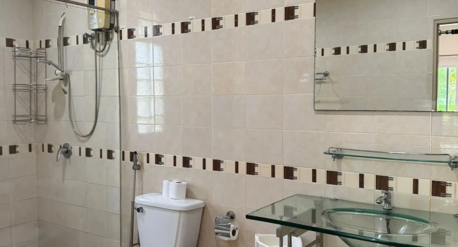 Haus zum Kauf mit 4 Zimmer in Thalang, Phuket