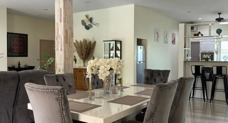 Haus zum Kauf mit 4 Zimmer in Thalang, Phuket