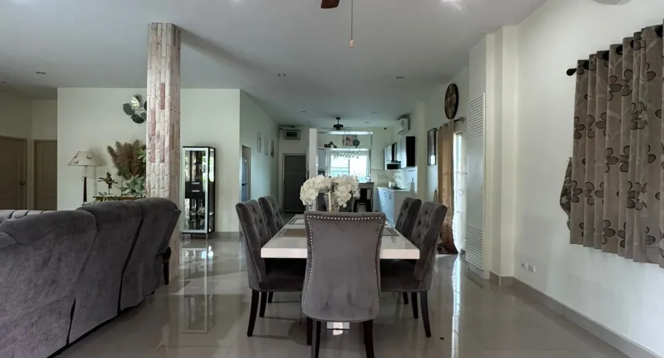 Haus zum Kauf mit 4 Zimmer in Thalang, Phuket