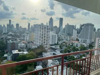 出租 2 卧室 公寓 在 Khlong Toei, 曼谷