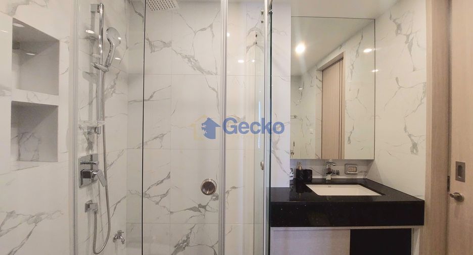 For rent 1 bed condo in Pratumnak, Pattaya