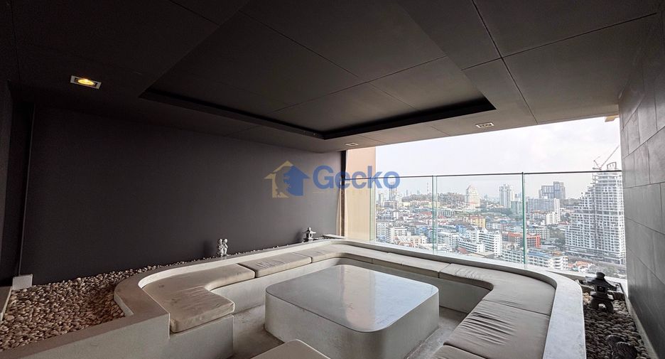 For rent 1 bed condo in Pratumnak, Pattaya