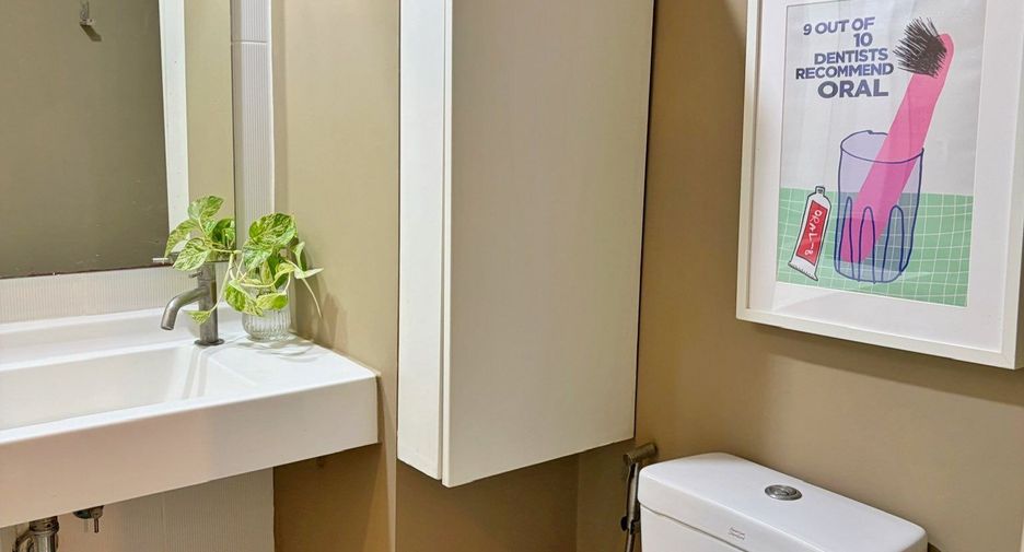 For rent 1 bed condo in Thon Buri, Bangkok