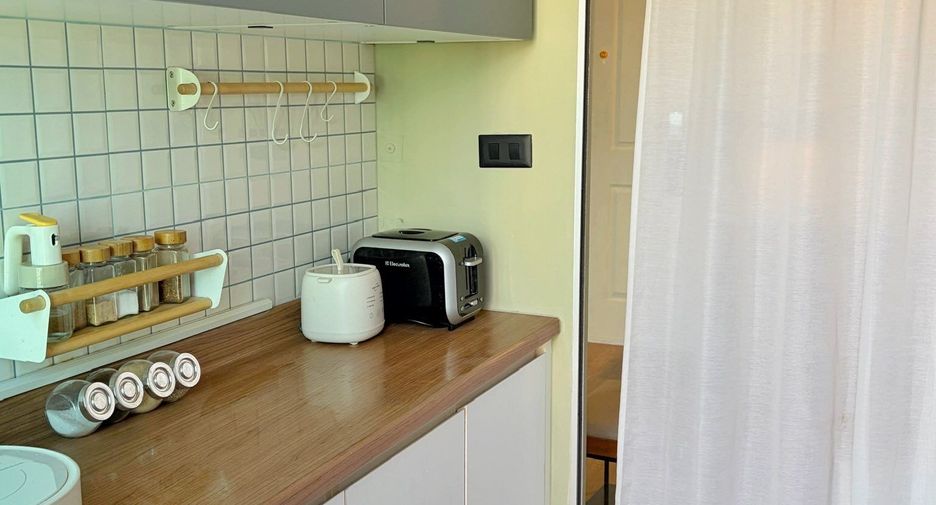 For rent 1 bed condo in Thon Buri, Bangkok