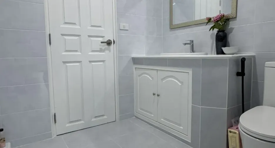 For sale and for rent 3 bedrooms villa in East Pattaya, Pattaya
