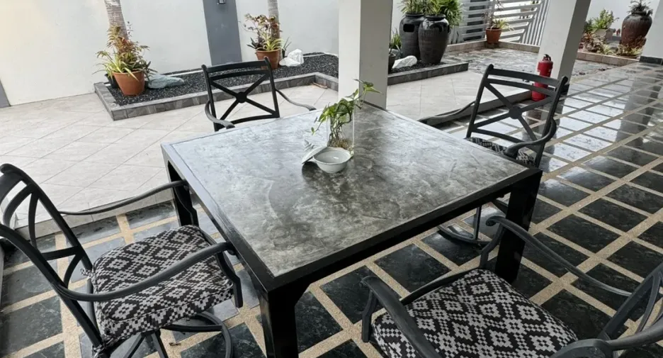 For sale and for rent 3 bedrooms villa in East Pattaya, Pattaya