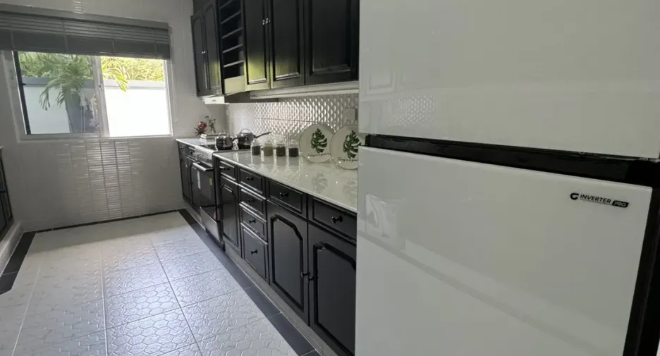 For sale and for rent 3 bedrooms villa in East Pattaya, Pattaya