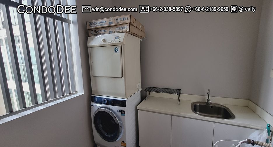 Condo en venta de 2 habitaciones en Khlong Toei, Bangkok