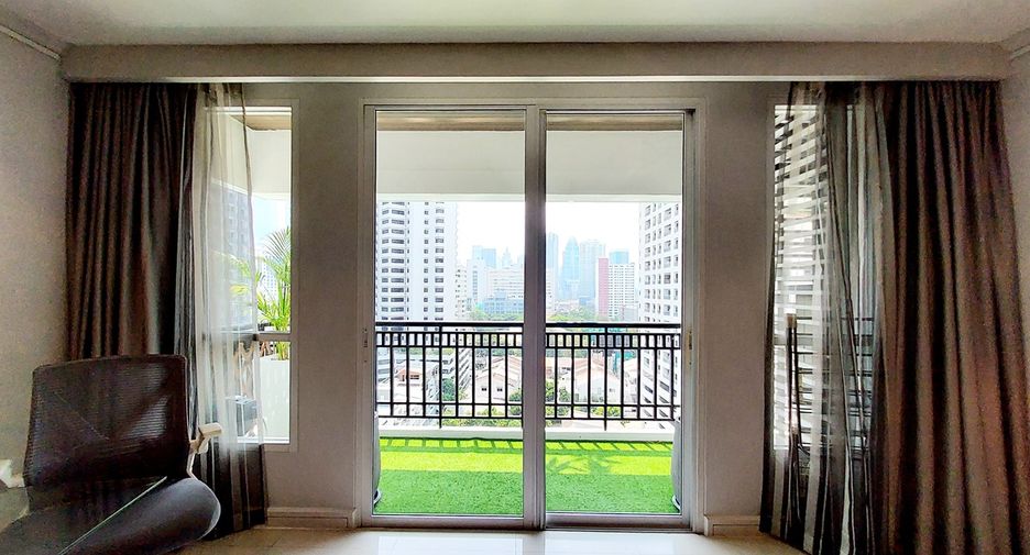 À vendre 2 chambres condo à Watthana, Bangkok