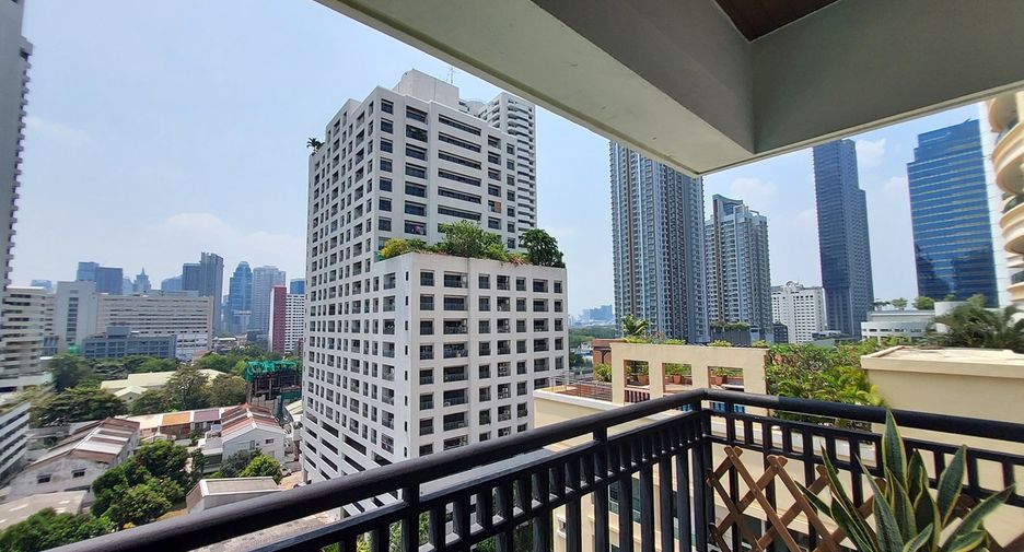 À vendre 2 chambres condo à Watthana, Bangkok