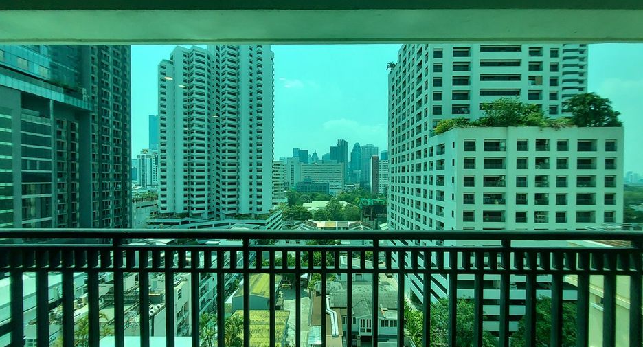 À vendre 2 chambres condo à Watthana, Bangkok
