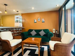 出租 2 卧室 商业空间 在 Phuket Town, 普吉