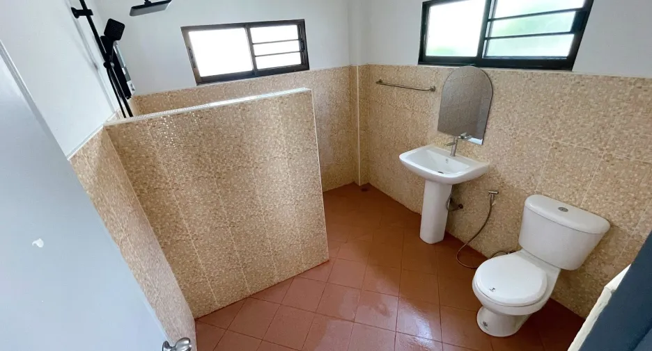 For rent 3 bedrooms house in Saraphi, Chiang Mai