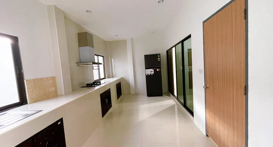 For rent 3 bedrooms house in Saraphi, Chiang Mai