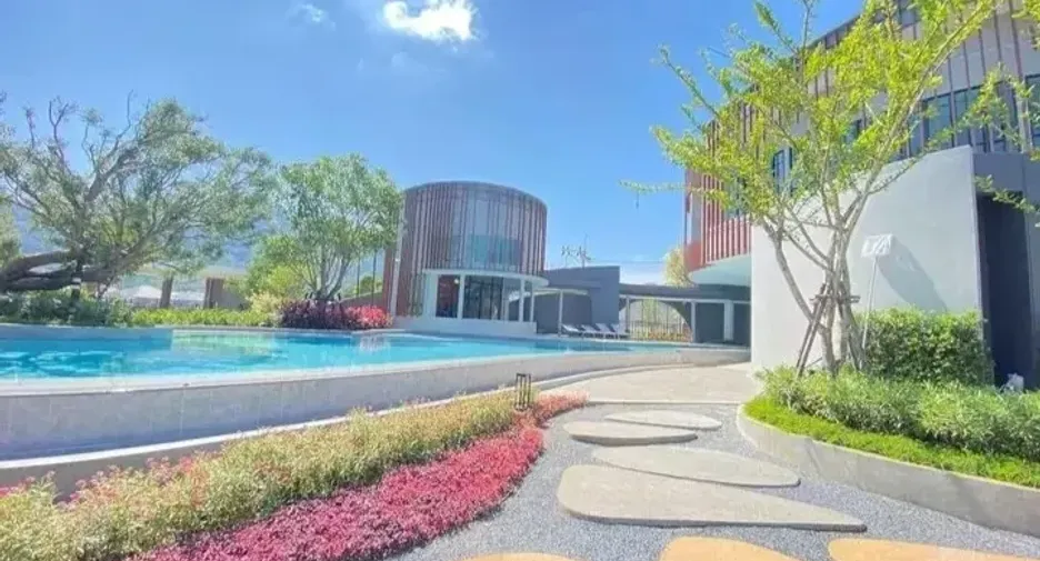 For rent 4 bedrooms house in Mueang Phuket, Phuket