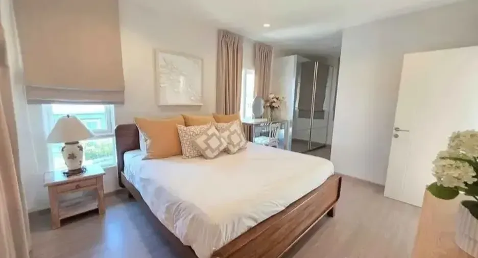 For rent 4 bedrooms house in Mueang Phuket, Phuket