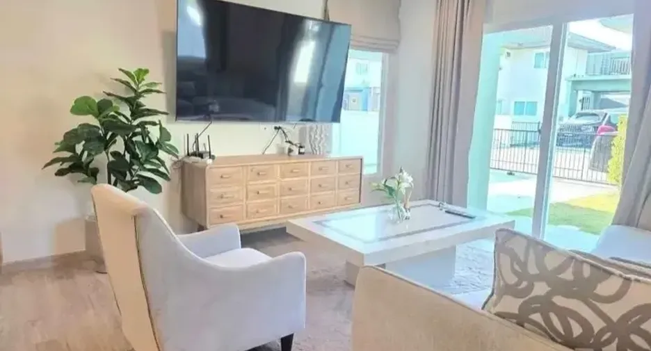 For rent 4 bedrooms house in Mueang Phuket, Phuket
