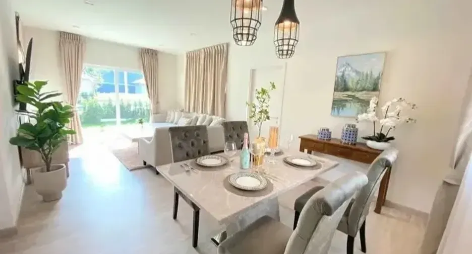 For rent 4 bedrooms house in Mueang Phuket, Phuket