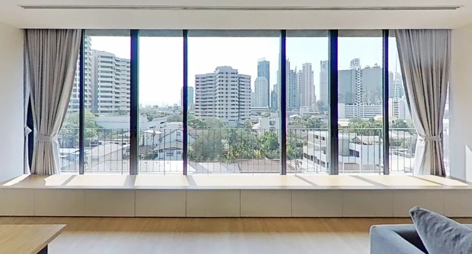 ให้เช่า 4 ห้องนอน คอนโด ใน คลองเตย, กรุงเทพฯ
