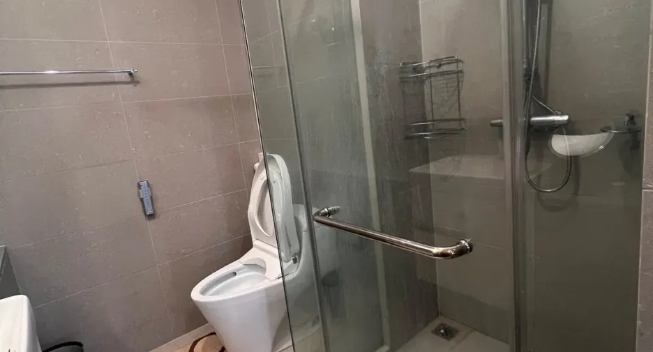For rent 1 bed condo in Pathum Wan, Bangkok