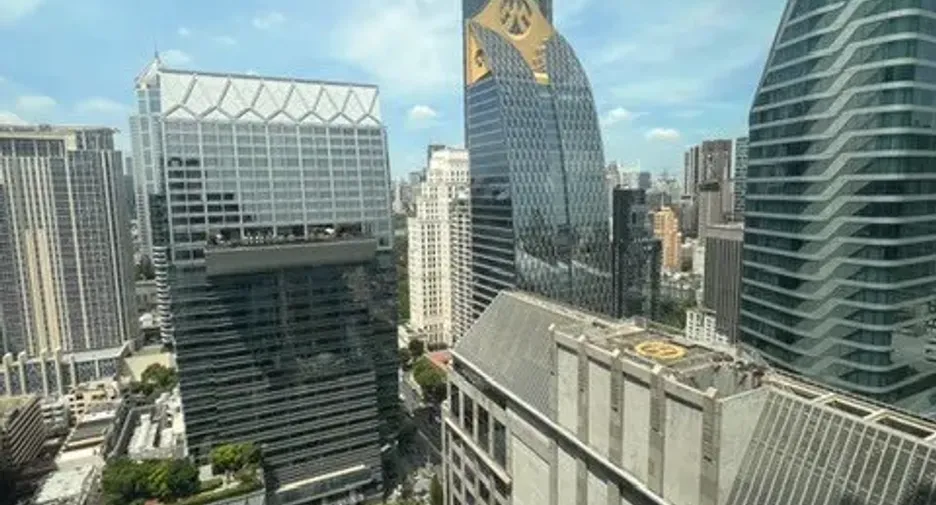 For rent 1 bed condo in Pathum Wan, Bangkok