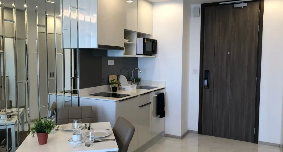 For rent 2 bedrooms condo in Bang Na, Bangkok