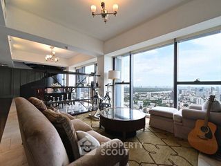 For rent and for sale 4 bedrooms condo in Sathon, Bangkok