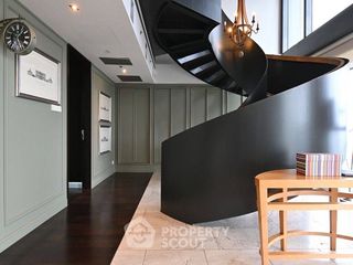For rent and for sale 4 bedrooms condo in Sathon, Bangkok