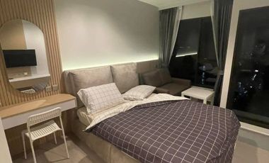 For rent 1 bed condo in Huai Khwang, Bangkok
