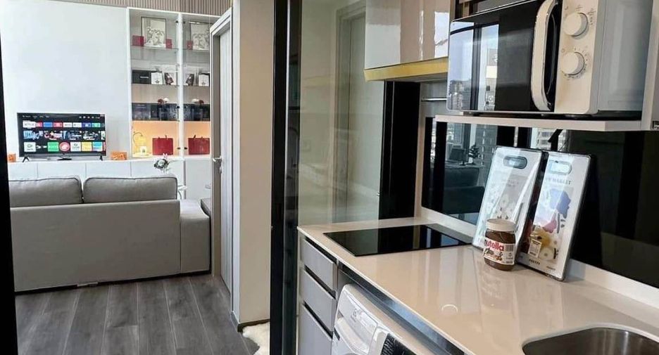 For rent 2 bedrooms condo in Chatuchak, Bangkok