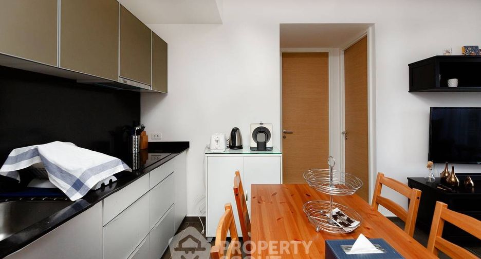 À vendre 2 chambres condo à Khlong Toei, Bangkok