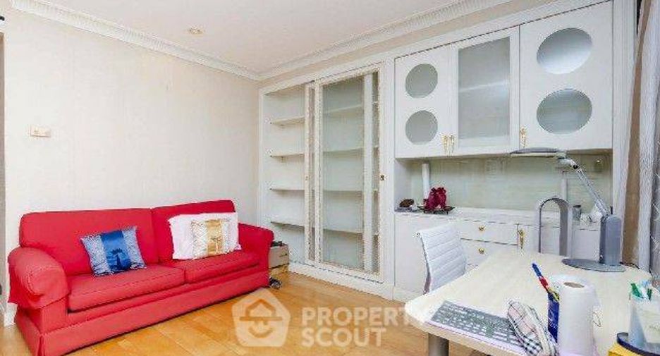 Wohnung zur Miete mit 3 Zimmer in Pathum Wan, Bangkok