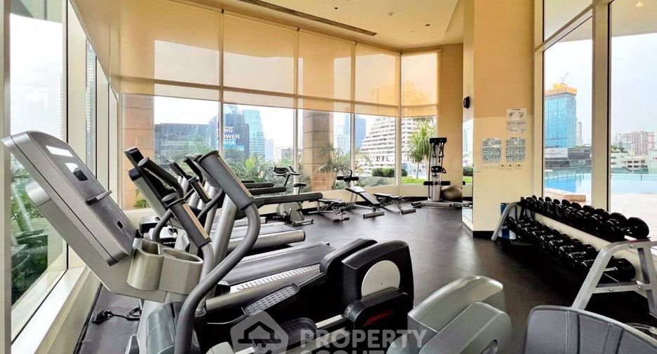 For rent 3 bedrooms condo in Sathon, Bangkok