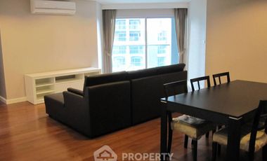 For rent 3 bedrooms condo in Huai Khwang, Bangkok