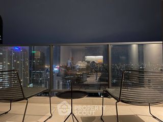 For sale 2 bedrooms condo in Watthana, Bangkok