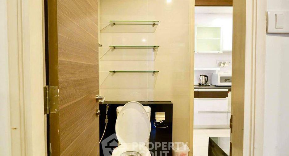For sale 1 bed condo in Yan Nawa, Bangkok